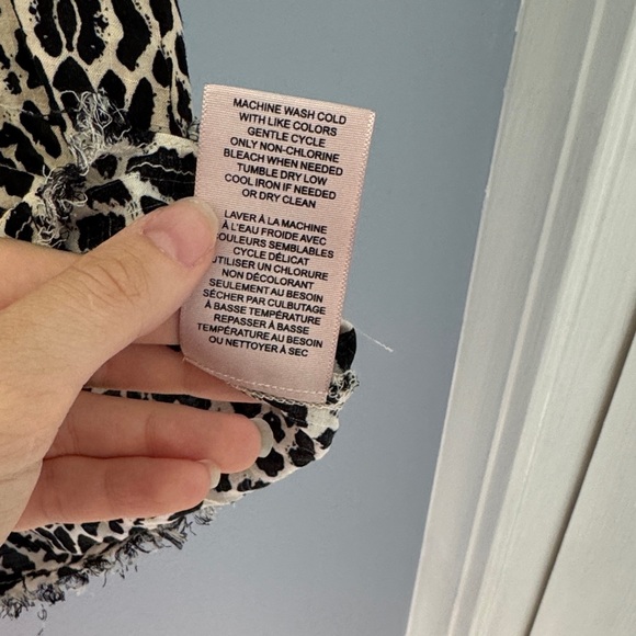 Philosophy Black and Tan Leopard Button Down Shirt - Picture 8 of 8